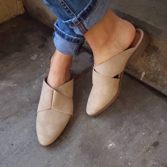 🆕️//The Agnes// taupe mule flat - Picture 3 of 6